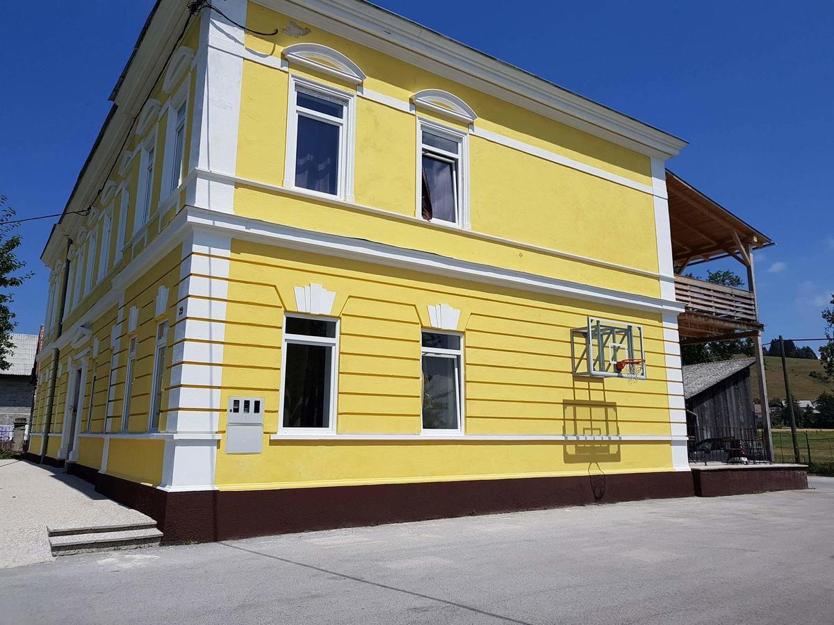 Old School Villa Nova Vas  외부 사진